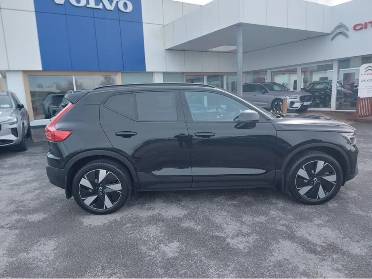 Volvo XC40 RCHRG PLUS 5DR AUTO - Image 2