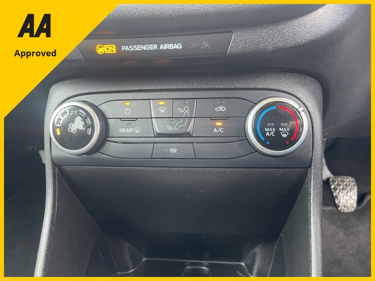 Ford Fiesta 1.1cc ZETEC FREE DELIVERY - Image 4