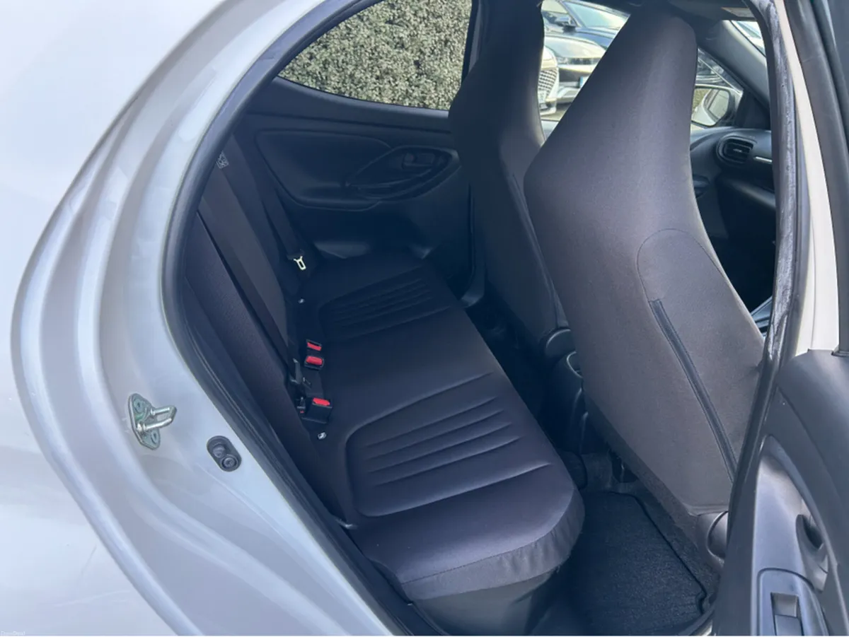 Toyota Yaris X 1 5 PETROL HYBRID AUTO 5DR - Image 4