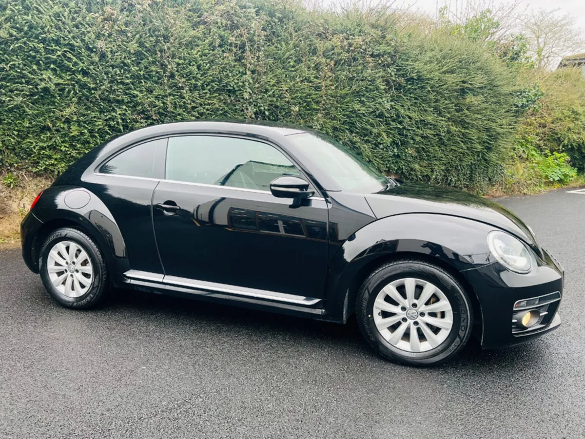 Volkswagen Beetle BLUETOOTH // REVERSE CAM // CRUI - Image 3