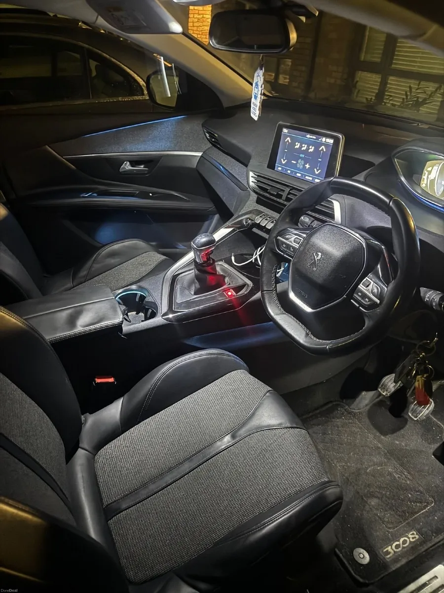Peugeot 3008 2018 - Image 3