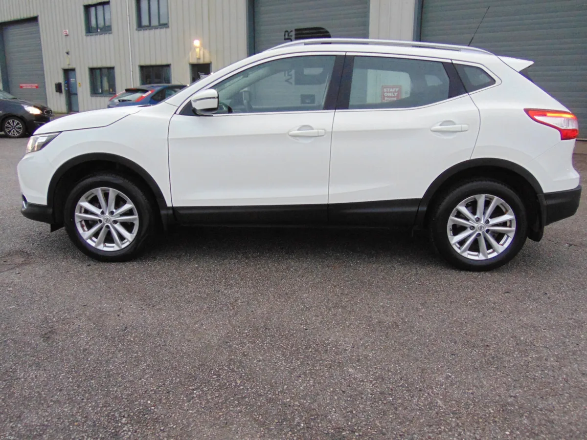 NISSAN QASHQAI 1.5 SV MY16 E6 4DR - Image 3