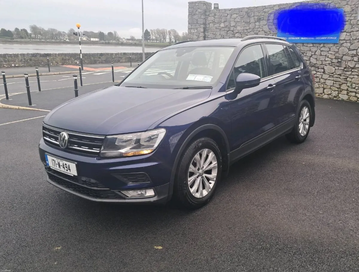 2017 Volkswagen Tiguan 2.0 TDI - Image 3