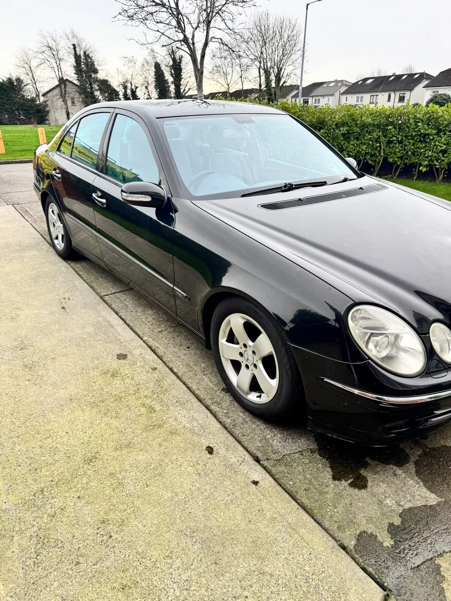 Mercedes e-class 220 diesel - Image 1