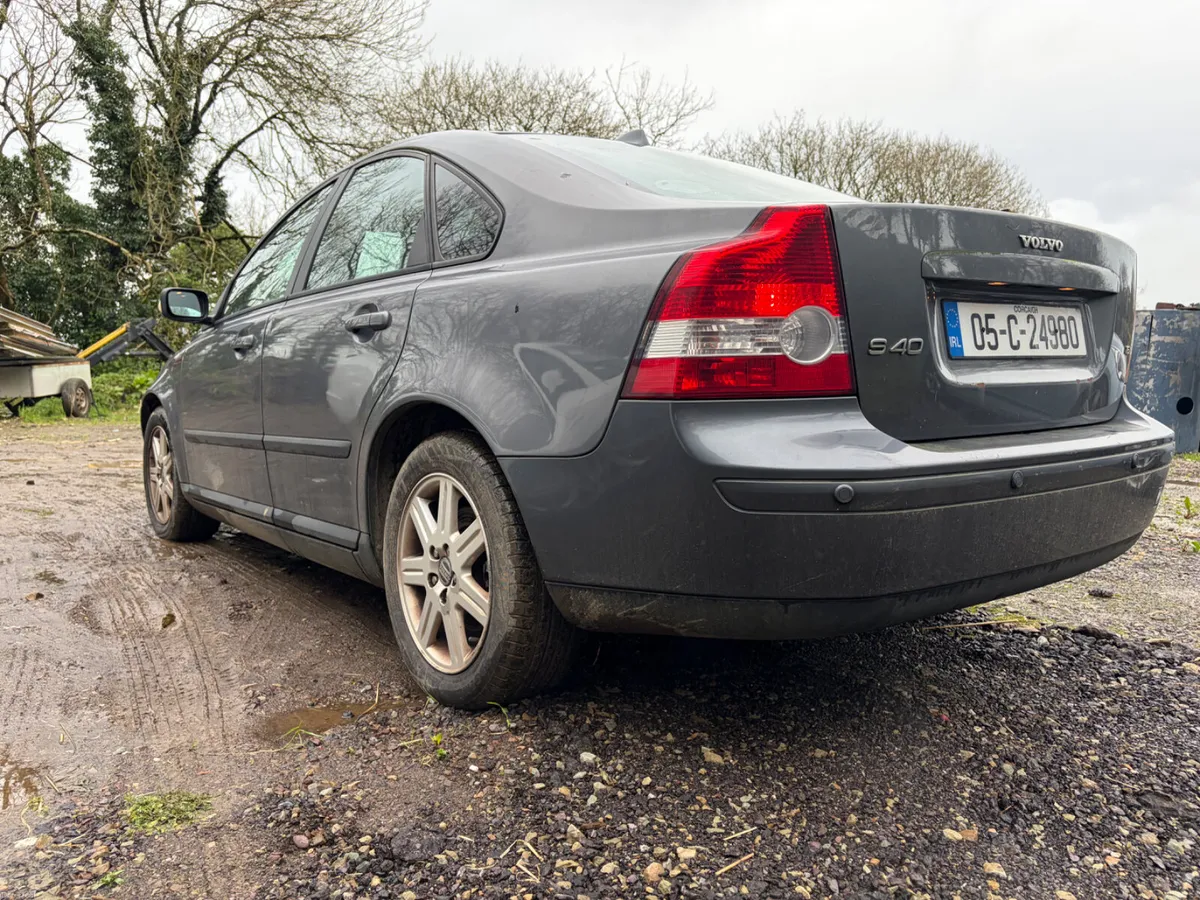 05 VOLVO S40 1.6 Petrol - Image 4