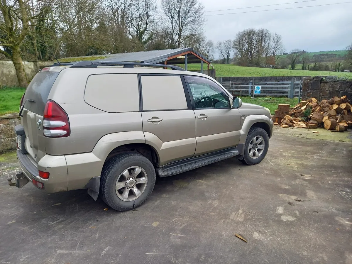 Toyota Land Cruiser 2005 - Image 1