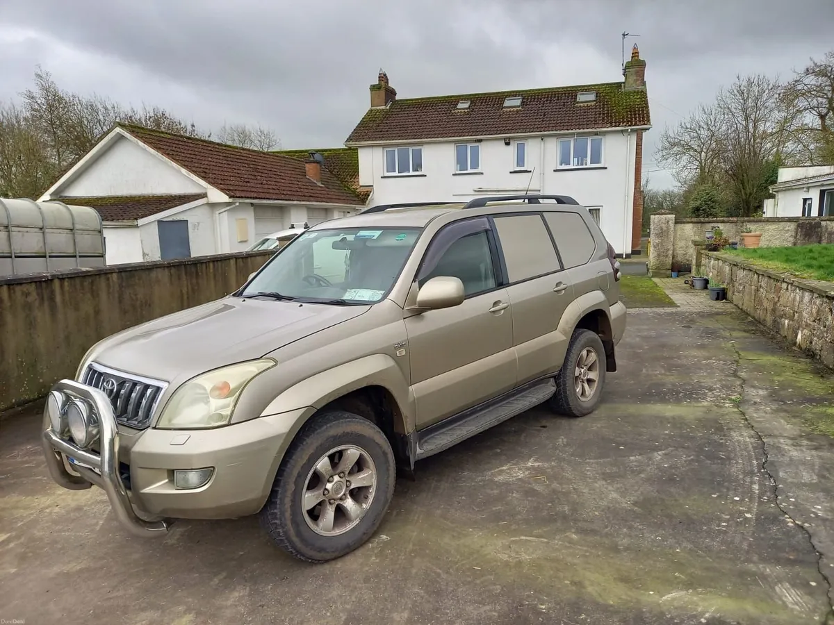 Toyota Land Cruiser 2005 - Image 3