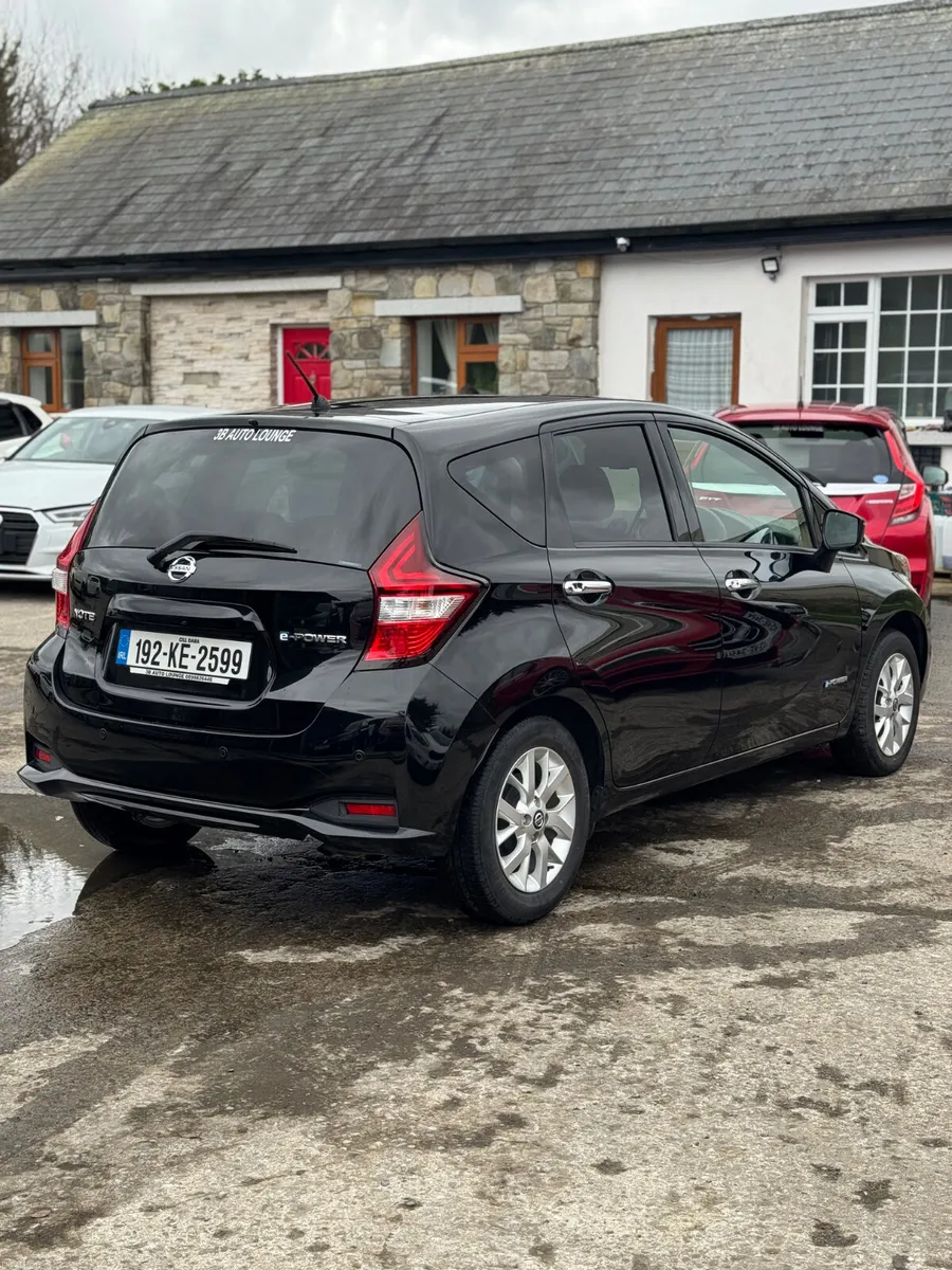 NISSAN NOTE e-POWER Auto 2019 49000KM 2 keys - Image 4