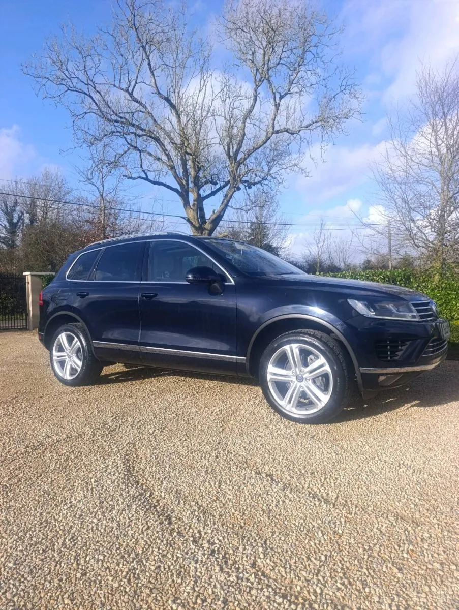 Volkswagen Touareg - Image 1
