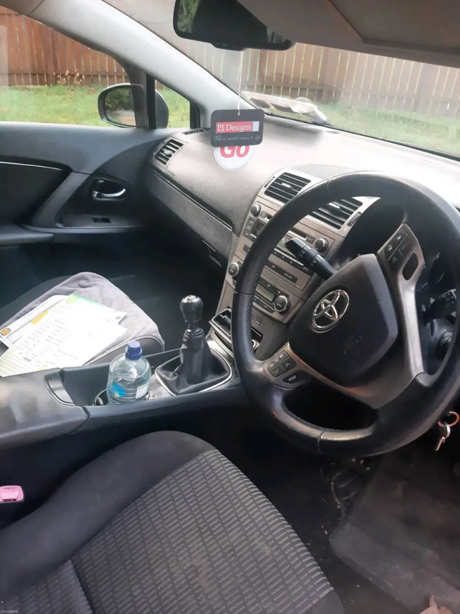 Toyota Avensis - Image 3