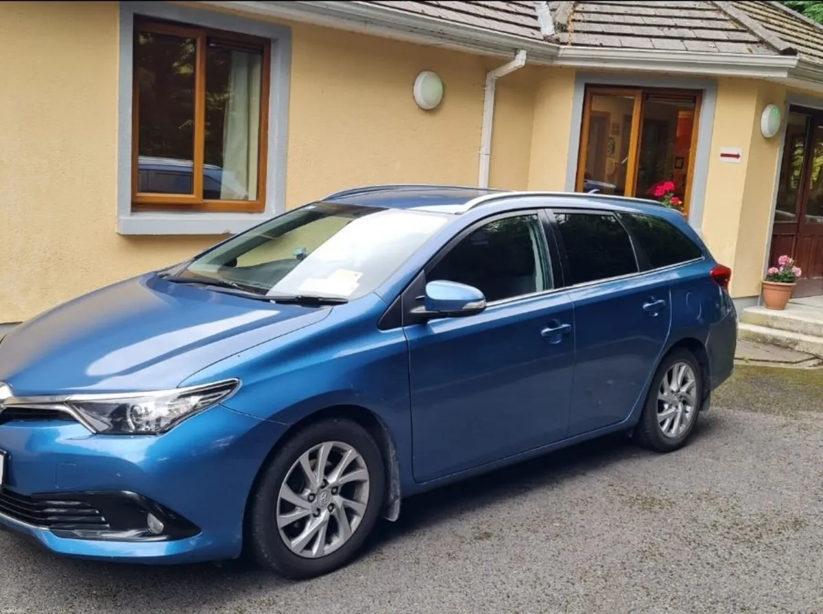 Toyota Auris 2015 - Image 3