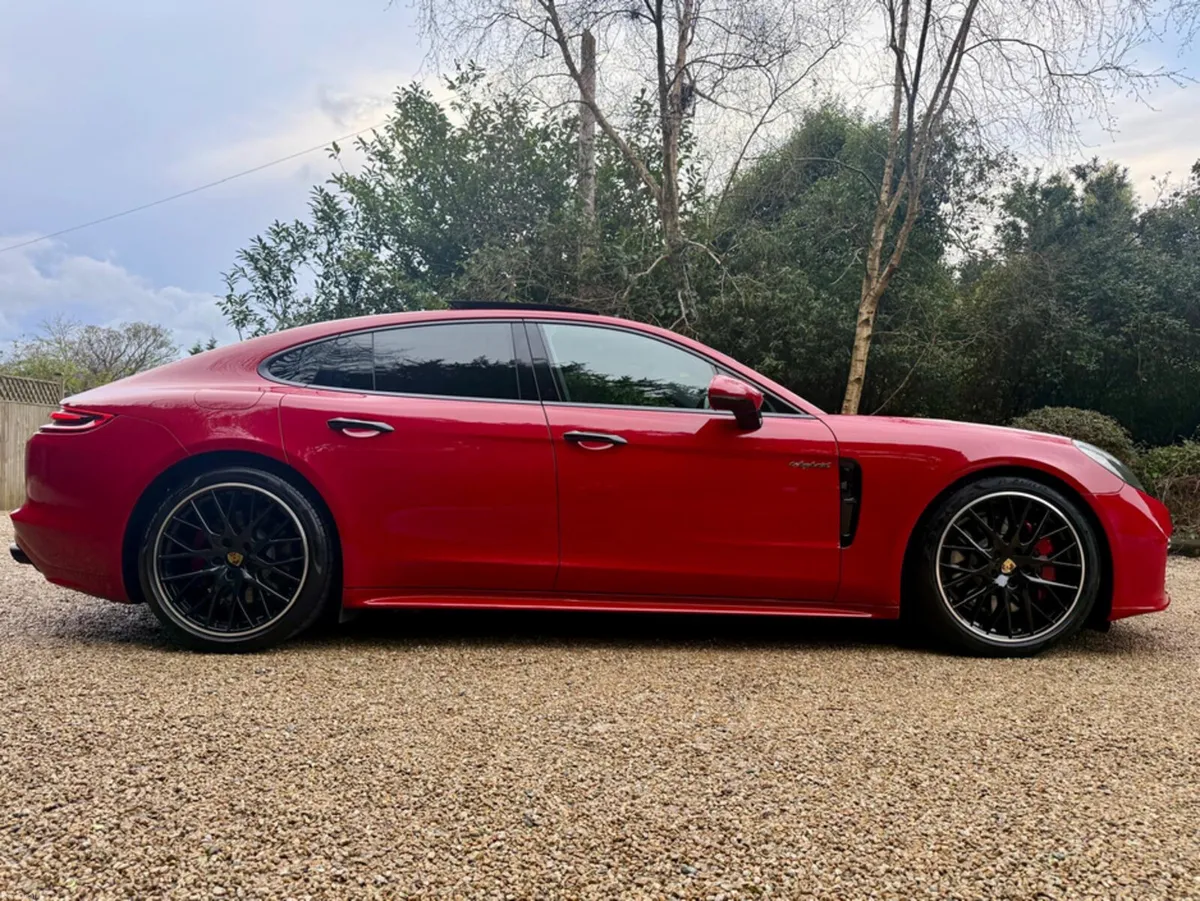 Porsche Panamera E-HYBRID 4 *Colossal Specificatio - Image 3