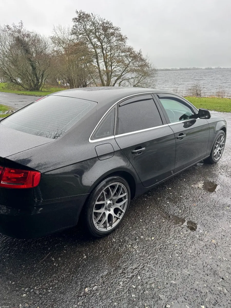 Audi A4 2009 - Image 4