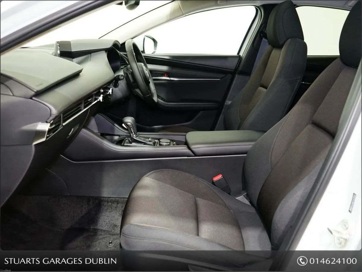 Mazda Mazda3 SKYACTIV X 186ps EXCLUSIVE LINE, DEMO - Image 3