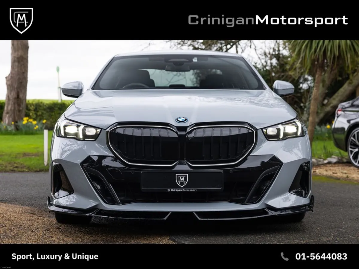BMW 5-Series 530e M Sport Pro - Image 4