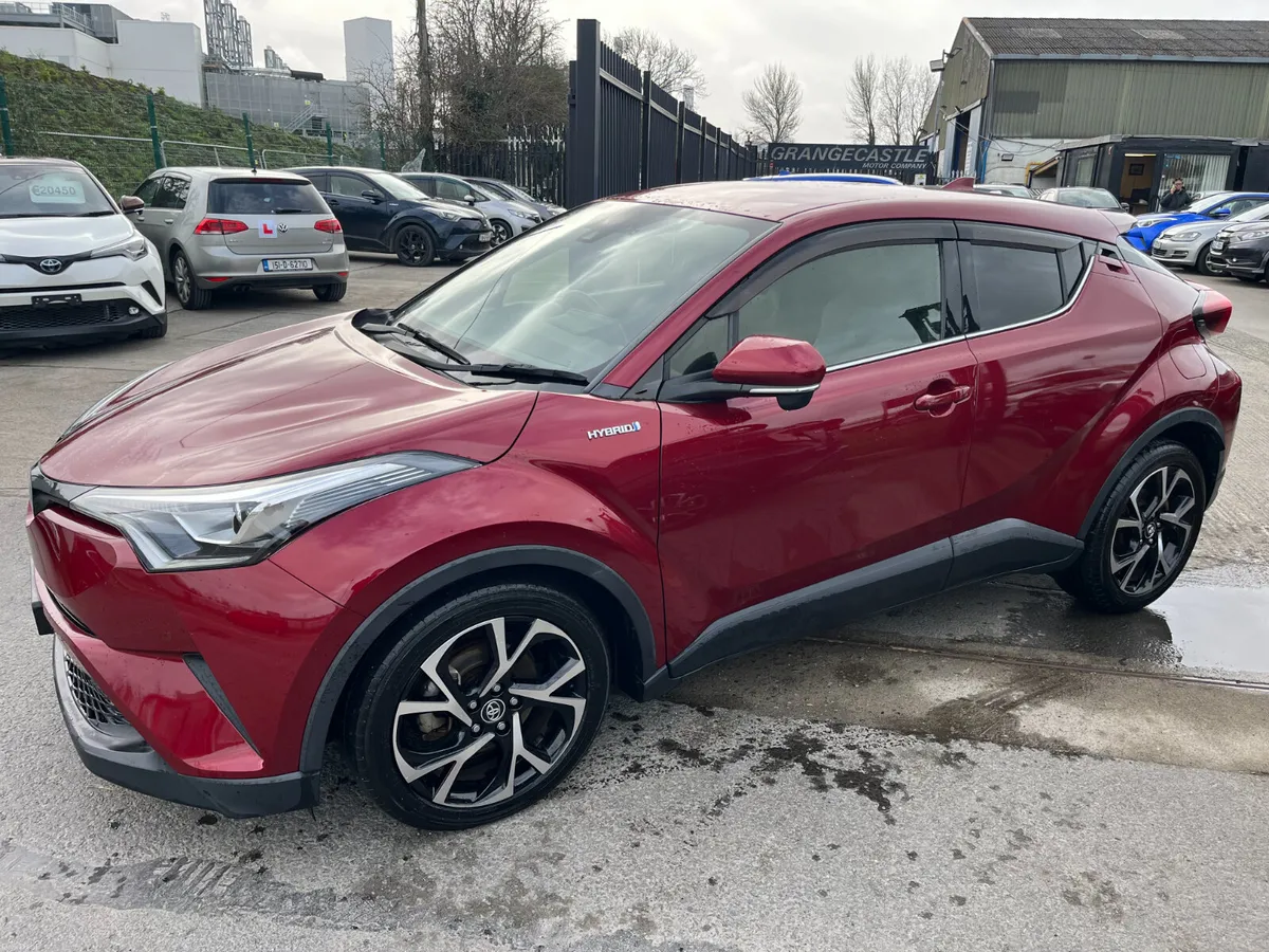 TOYOTA C-HR 2018, 1.8 HYBRID AUTO LOW KM HIGH SPEC - Image 2