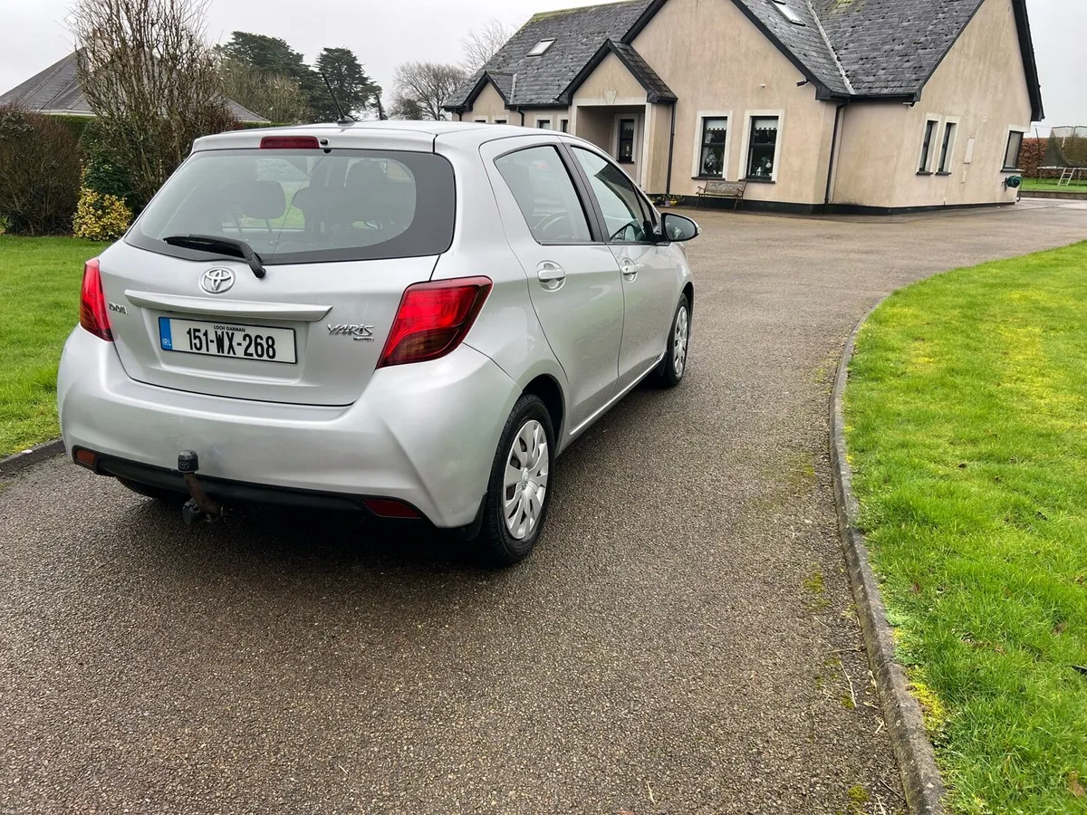 15 TOYOTA YARIS 1.4 Diesel - Image 4