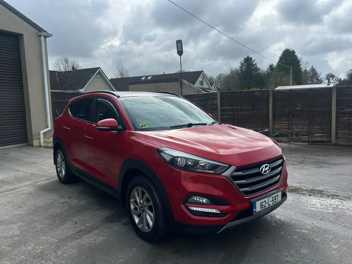 Hyundai Tucson 2016, black leather , SH - Image 1