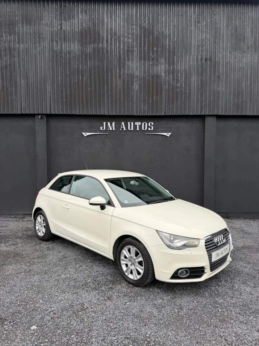 2011 AUDI A1 - Image 2