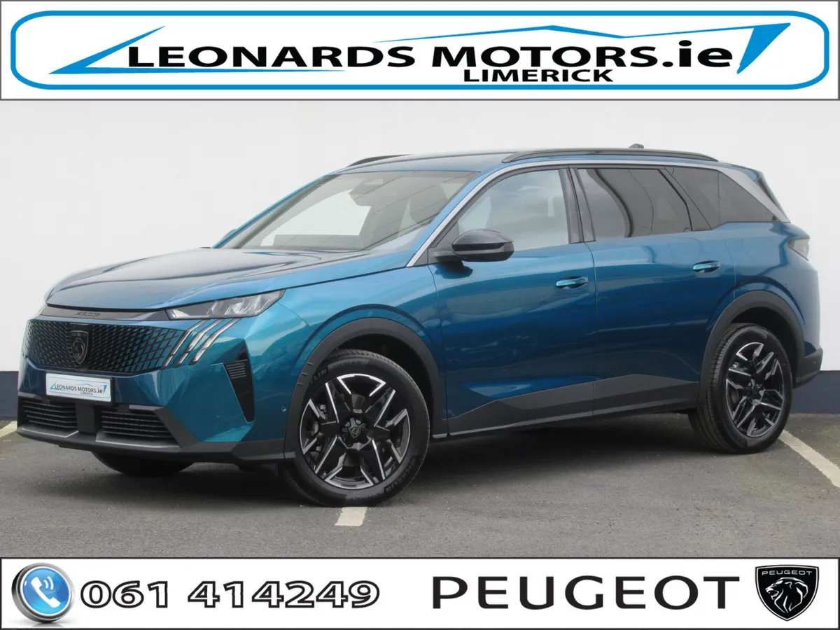 261 Peugeot 5008 Allure 1.2 Hybrid 136bhp *DEMO* - Image 3