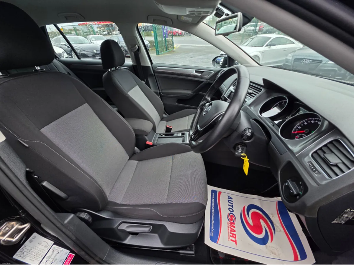 Volkswagen Golf 1.2 TSI COMFORTLINE - REV CAMERA - - Image 3