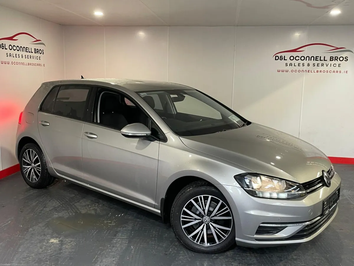 Volkswagen Golf 1.6 TDI SE NAV BLUEMOTION 115PS 5D - Image 1