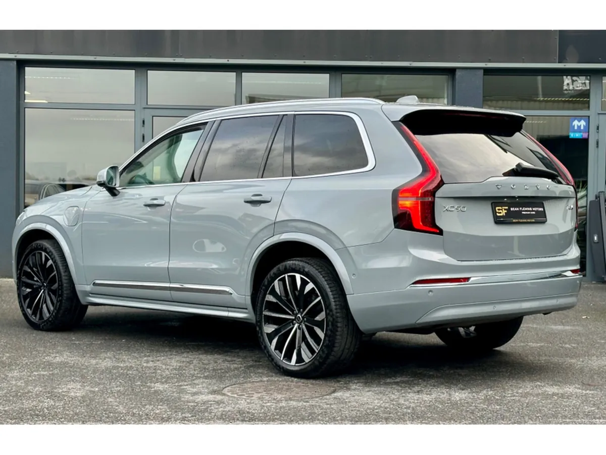 Volvo XC90 ULTRA T8 PHEV AWD AU - Image 4