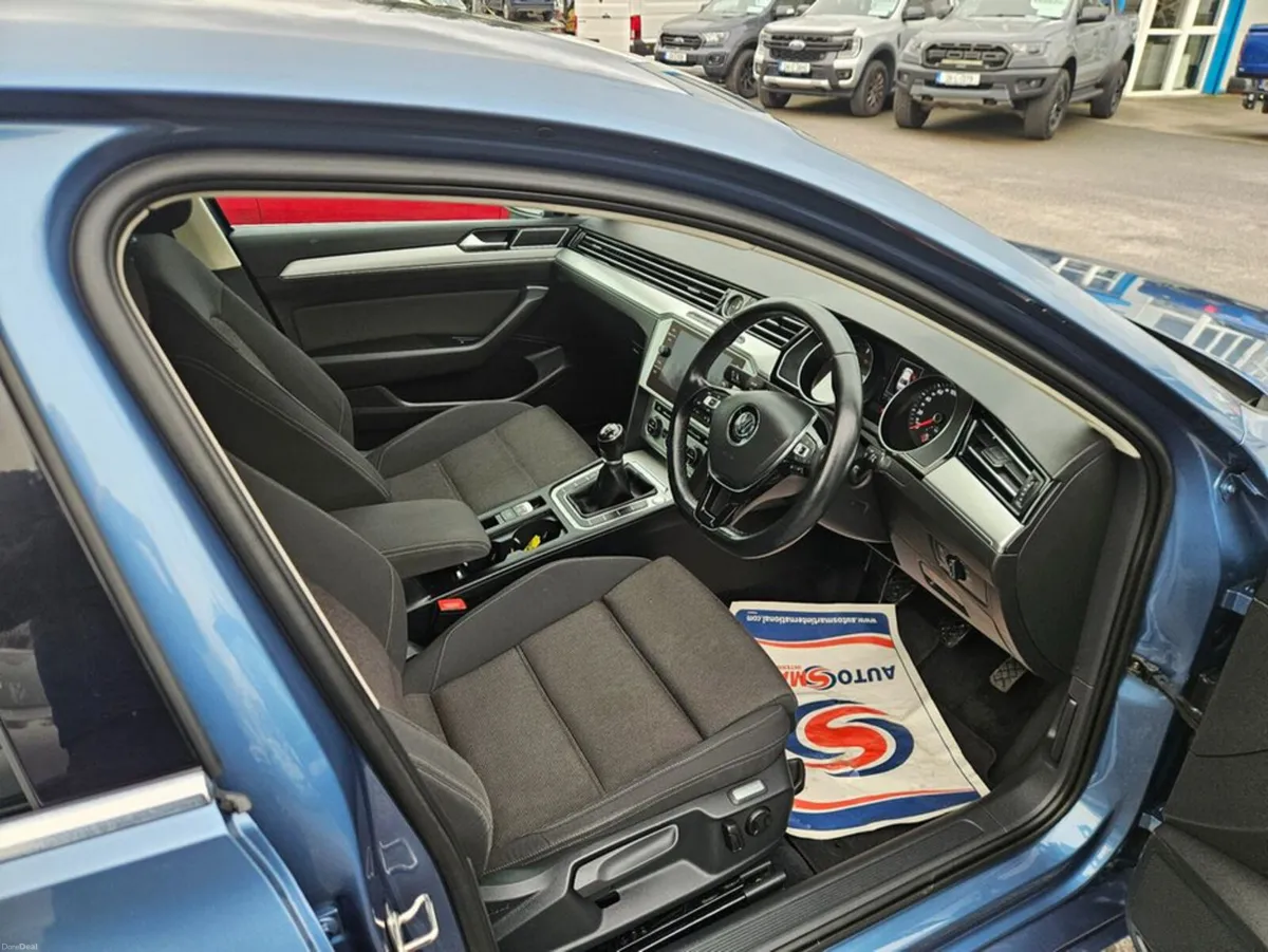 Volkswagen Passat Comfortline 1.6tdi M6F 120HP 4 - Image 4