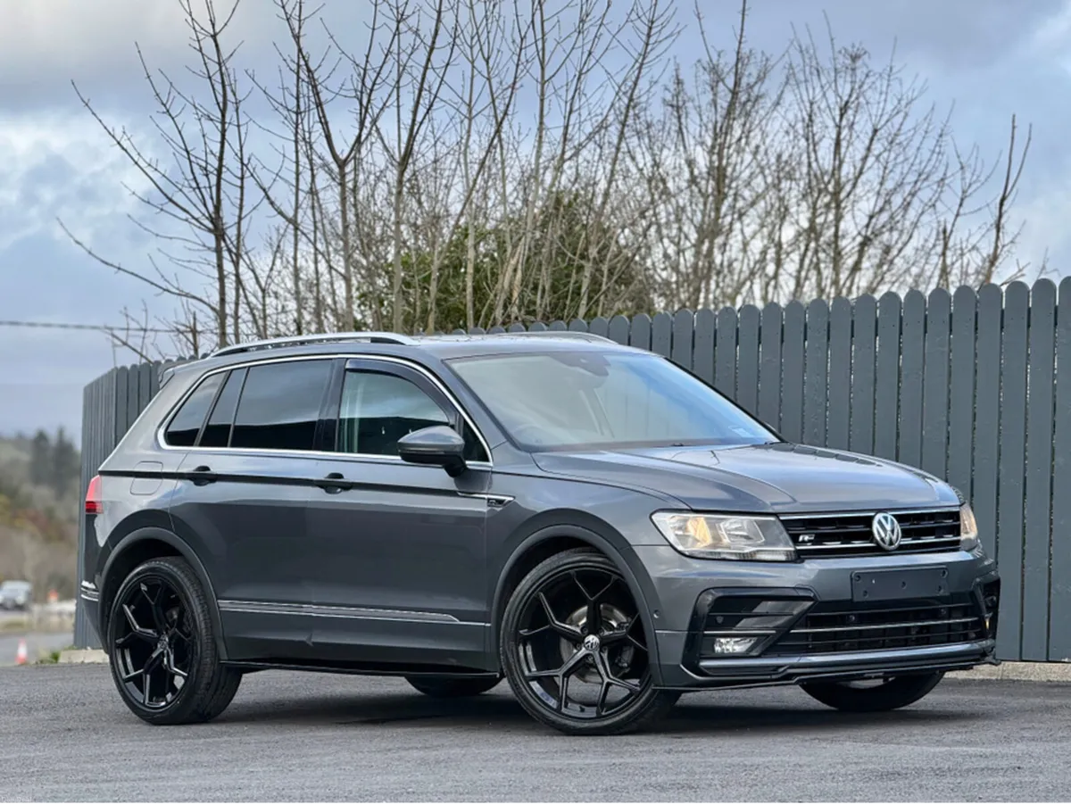 Volkswagen Tiguan 2019 Volkswagen Tiguan R-Line - Image 1