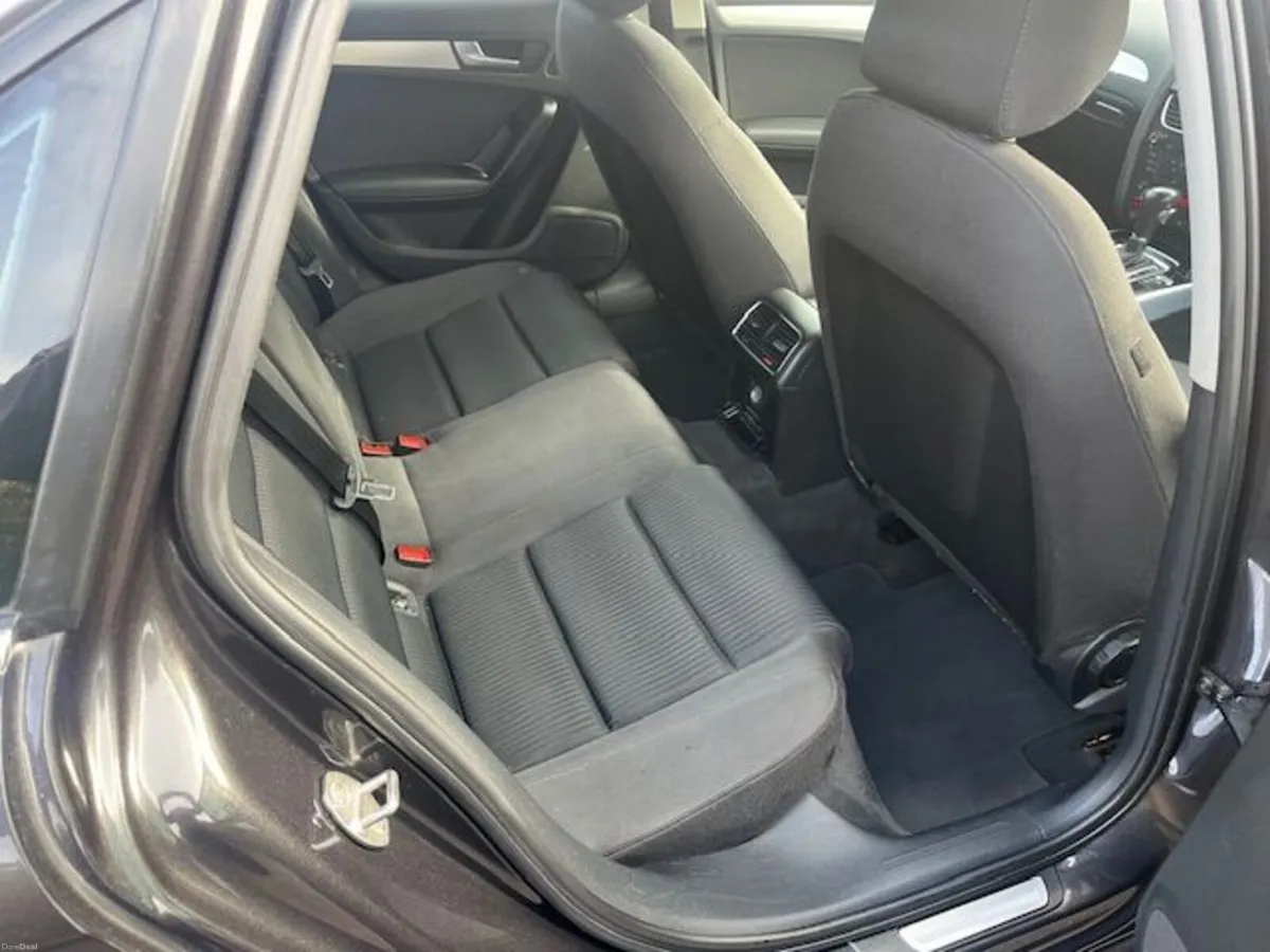 Audi A4 2009 Automatic. - Image 3