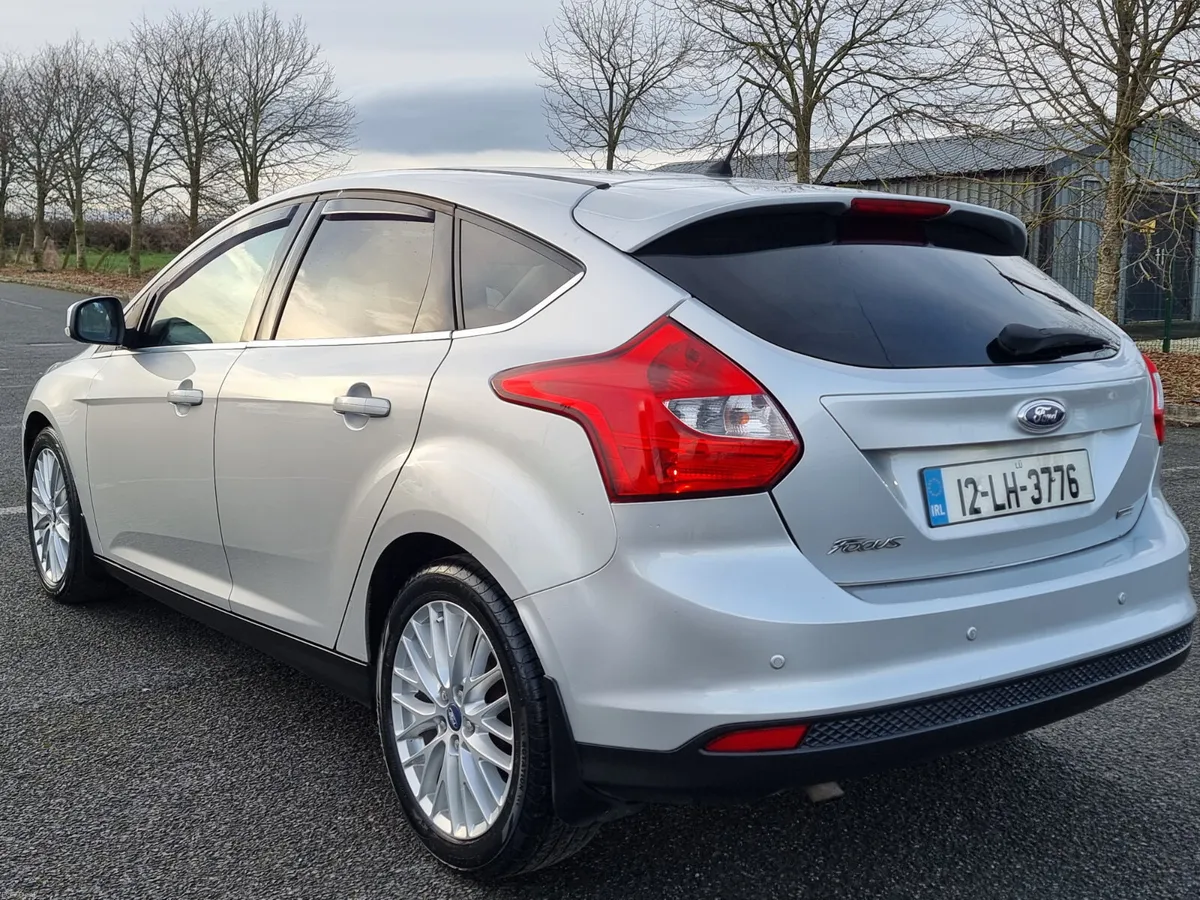 Ford Focus 2012 diesel ⛽️ low miles €3555 - Image 2