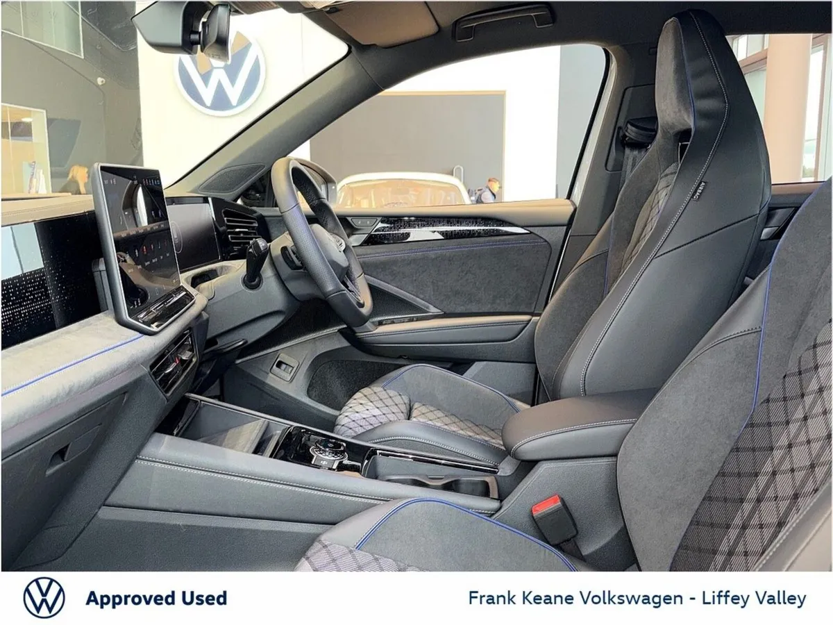 Volkswagen Tiguan R-LINE - BLACK PACK - Image 4
