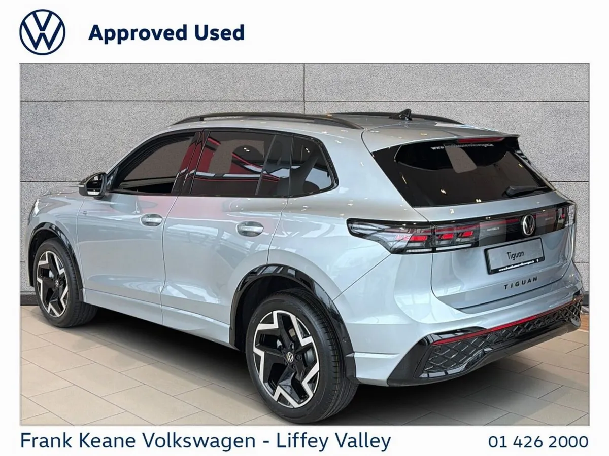 Volkswagen Tiguan R-LINE - BLACK PACK - Image 3
