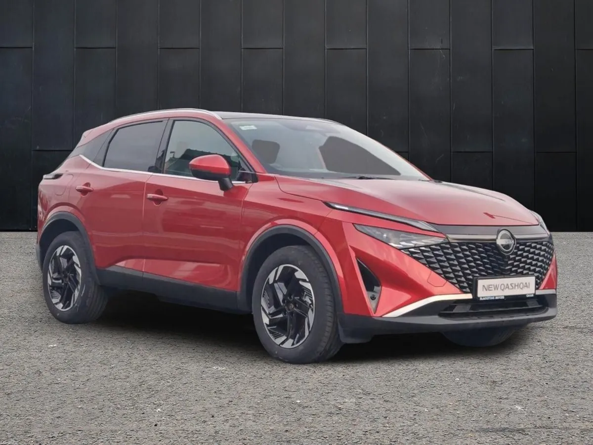 Nissan Qashqai 1.3 PET MILD HYBRID SV PREMIUM - Image 1