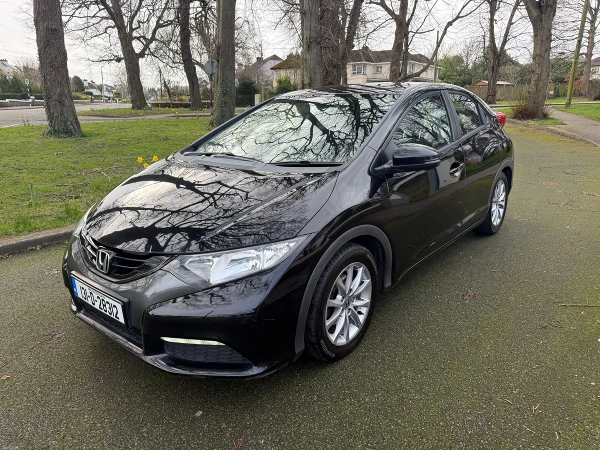 2013 Honda Civic  LOW MILEAGE - Image 1