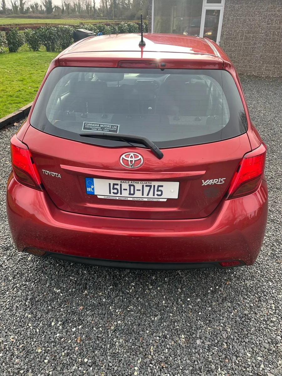 Toyota Yaris 2015 - Image 2