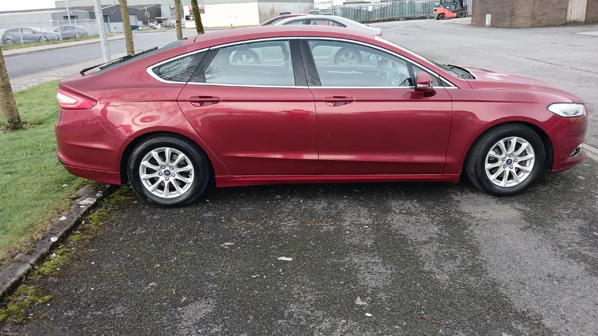 Ford Mondeo 2019 - Image 2