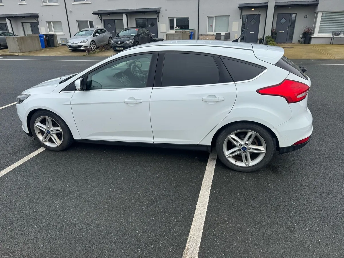 151 Ford Focus 1.0 ltr Petrol - Image 4