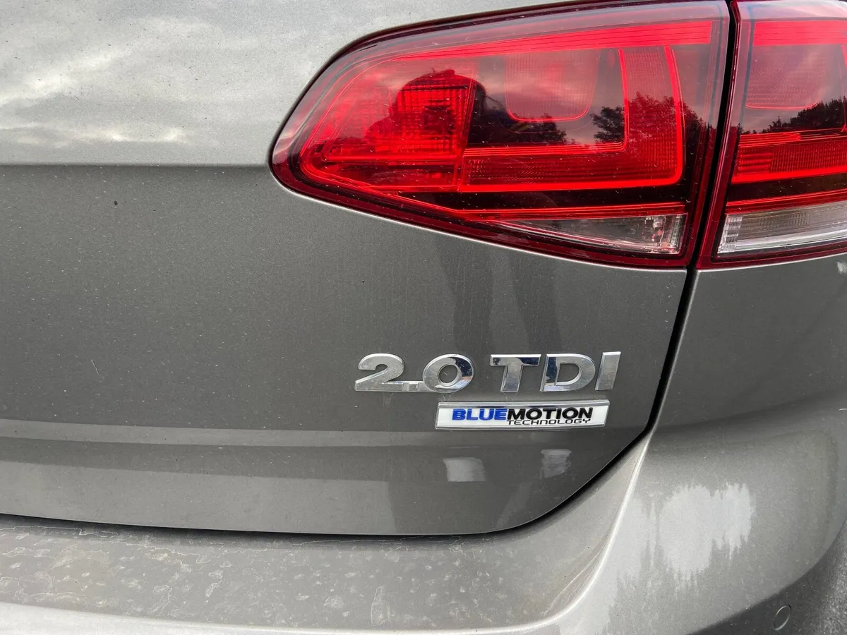 Volkswagen Golf 2015 - Image 2