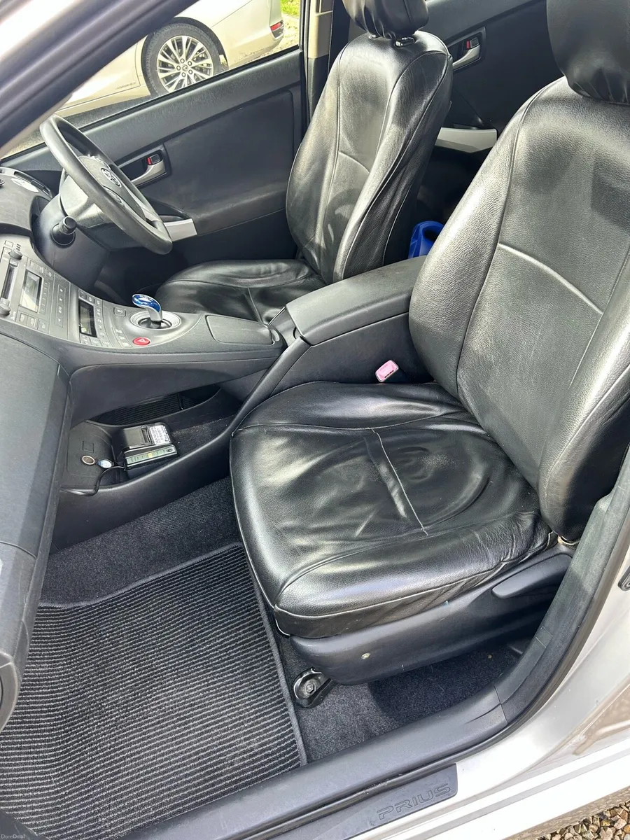 Toyota Prius 2013 - Image 3