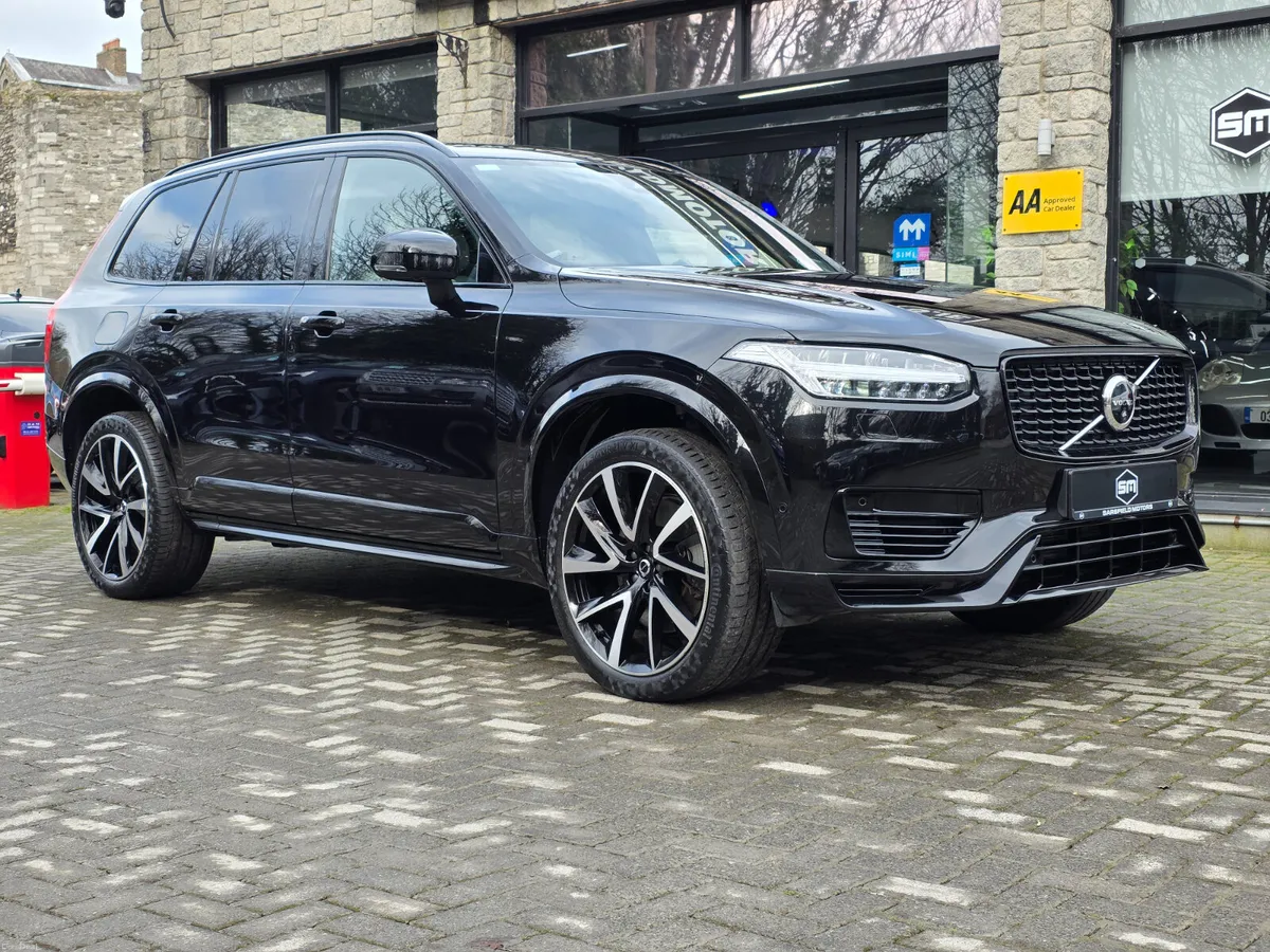 2022 VOLVO XC90 2.0 T8 PLUS DARK  7 SEATER - Image 3
