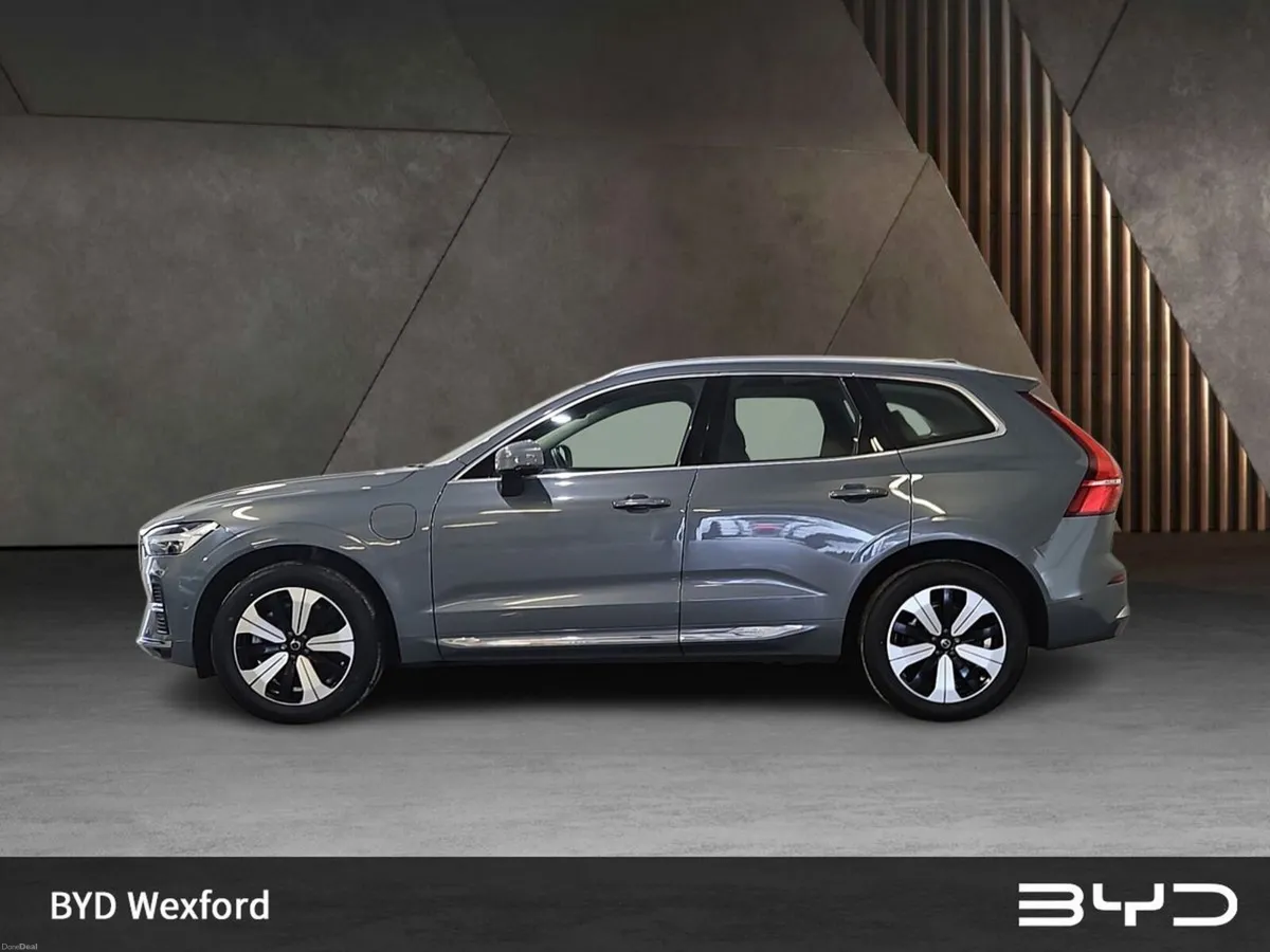 Volvo XC60 T6 Recharge PHEV 350hp AT8 Plus Bright - Image 4