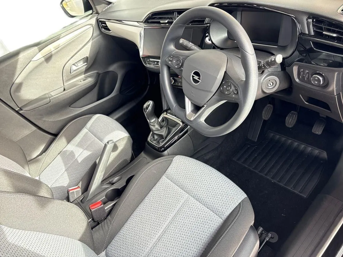 Opel Corsa Elegance 1.2 100hp 6-speed manual - Image 5