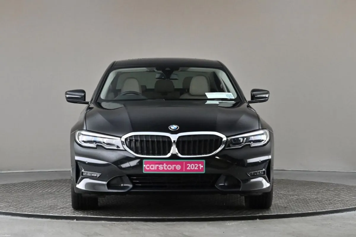 BMW 3-Series 318D SPO 3SSG **BEIGE LEATHER** - Image 2