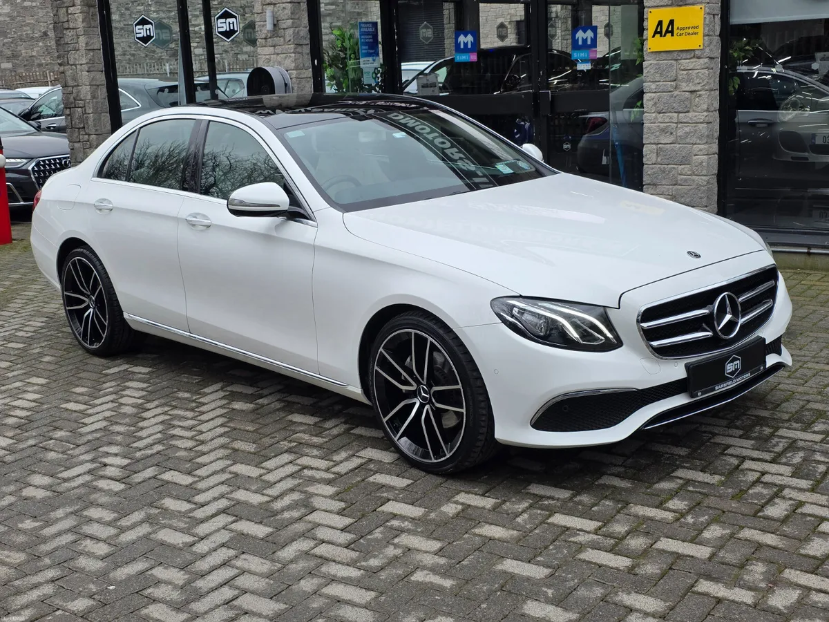 2019 MERCEDES E220 CDI AMG PREMUIM AUTO. - Image 3