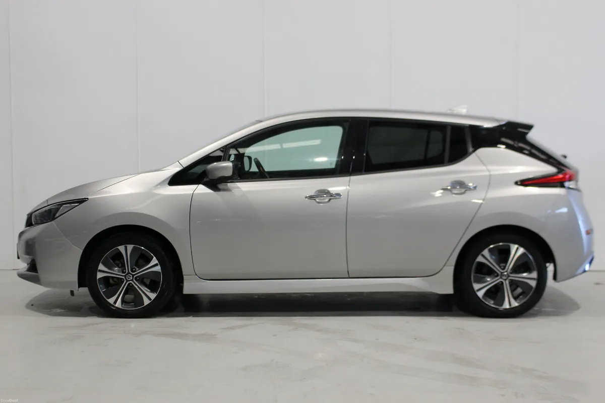Nissan Leaf 2021 40KW 8 YR/160KM BATTERY WARRANTY - Image 4