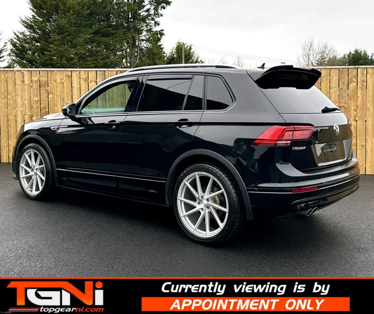 Mar 2018 Volkswagen Tiguan 2.0 150 4Motion R-Line - Image 2