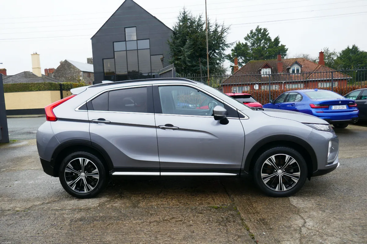 212, MITSUBISHI ECLIPSE CROSS ECLI CR INTEN INTENS - Image 3