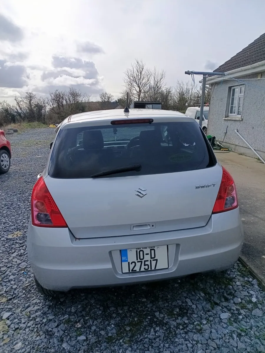 Suzuki Swift 2010 - Image 2