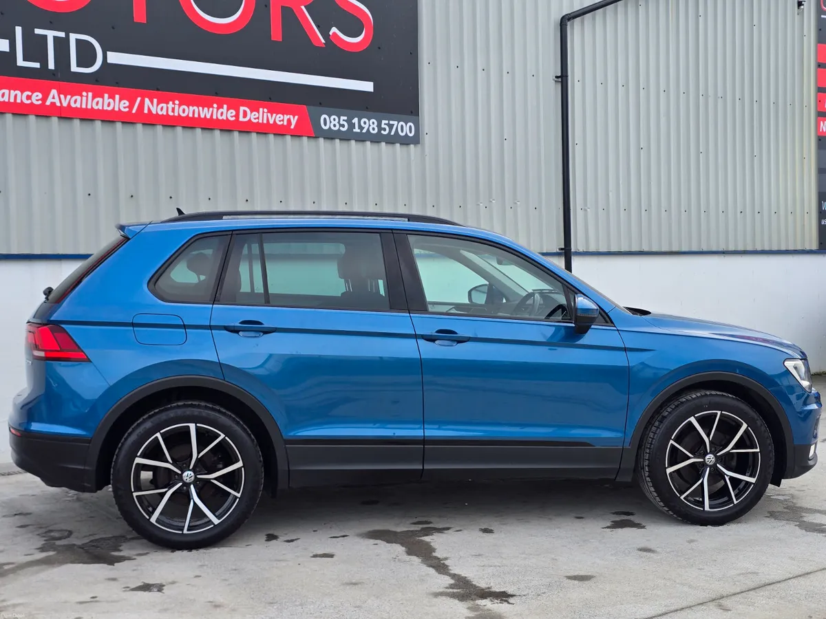 2017 VW TIGUAN 2.0 TDI COMFORLINE LOW MILAGE - Image 4